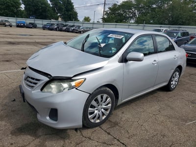 2T1BU4EE3DC****** 2013 Toyota Corolla