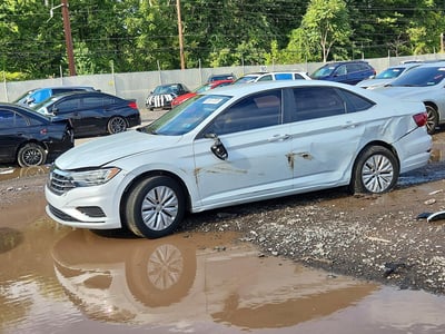 3VWC57BU7KM****** 2019 Volkswagen Jetta
