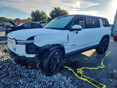 7PDSGBBA2SN****** 2025 Rivian R1S