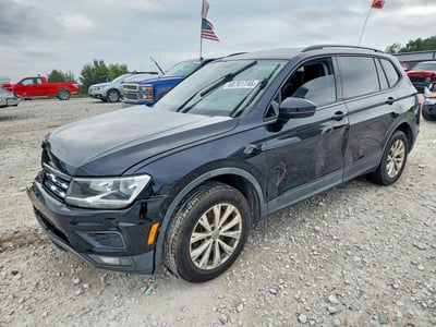 3VV1B7AX0JM****** 2018 Volkswagen Tiguan