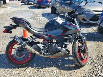 ML5ERGF15RD****** 2024 Kawasaki Er500