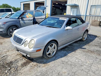 WDBLK70G02T****** 2002 Mercedes-Benz CLK-Class