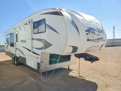 4YDF32528AR****** 2010 Keystone 325bh