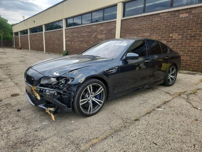 WBSFV9C5XDD****** 2013 BMW M5