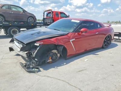 JN1AR5EF6GM****** 2016 Nissan GT-R