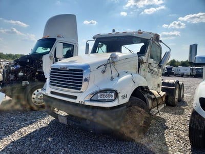 3ALXA7CG6JD****** 2018 Freightliner Columbia 120 Glider
