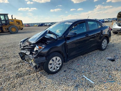 3KPA24AD8LE****** 2020 Kia Rio
