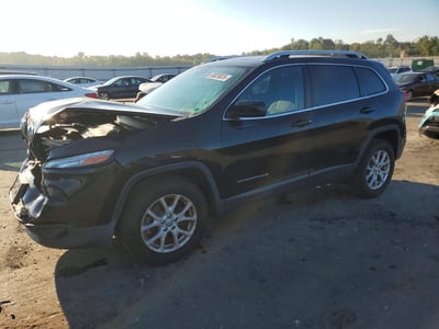 1C4PJMCB4HW****** 2017 Jeep Cherokee