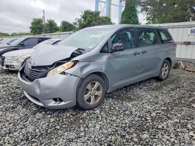 5TDZK3DC3CS****** 2012 Toyota Sienna