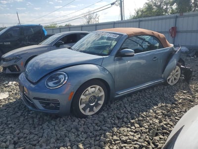3VW5DAAT3KM****** 2019 Volkswagen Beetle