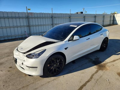 5YJ3E1EAXNF****** 2022 Tesla Model 3