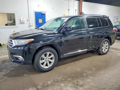 5TDBK3EH4BS****** 2011 Toyota Highlander