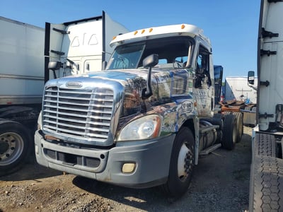 3AKJGED68ES****** 2014 Freightliner Cascadia 125