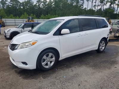2012 Toyota Sienna