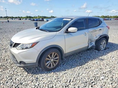 JN1BJ1CP1JW****** 2018 Nissan Rogue Sport
