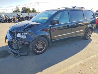 2C4RC1BG9DR****** 2013 Chrysler Town & Country