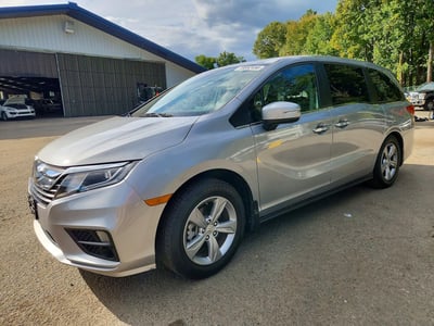 5FNRL6H70JB****** 2018 Honda Odyssey