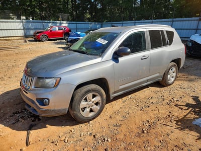 1C4NJCBA8FD****** 2015 Jeep Compass