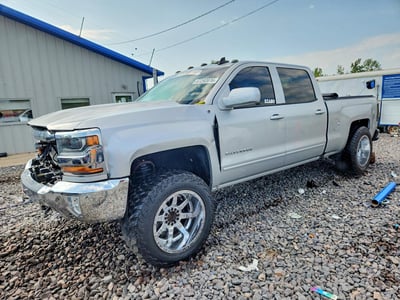 1GCUKREC2HF****** 2017 Chevrolet Silverado