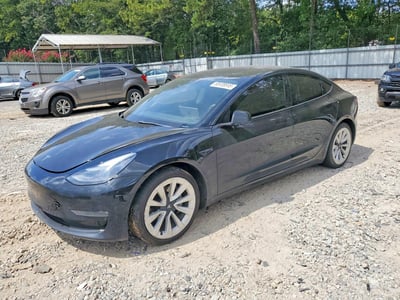 5YJ3E1EB1NF****** 2022 Tesla Model 3