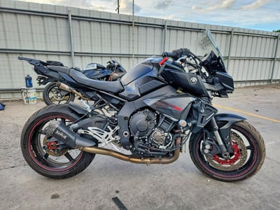 JYARN48E1HA****** 2017 Yamaha Fz10