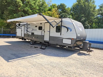 4YDT33S2XHS****** 2017 Keystone Z-1 Series M-328 Sb