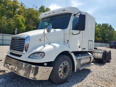 2013 Freightliner Columbia 112