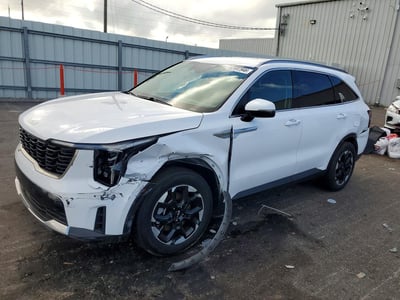 5XYRL4JC7RG****** 2024 Kia Sorento
