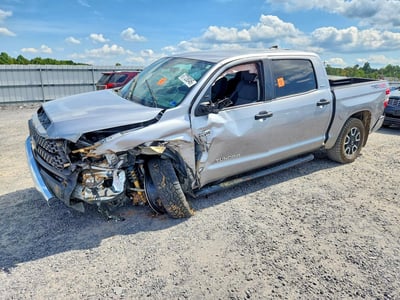 5TFDY5F1XLX****** 2020 Toyota Tundra