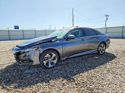 1HGCV1F42JA****** 2018 Honda Accord