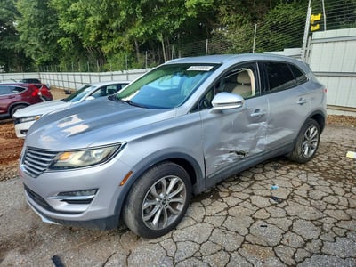5LMCJ2C95HU****** 2017 Lincoln MKC