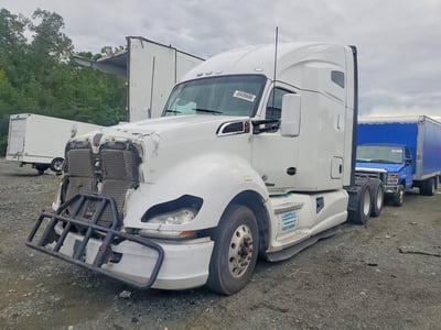 1XKYD49X4GJ****** 2016 Kenworth T680