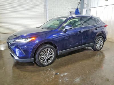 JTEAAAAHXMJ****** 2021 Toyota Venza
