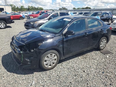 3KPA24AD3ME****** 2021 Kia Rio