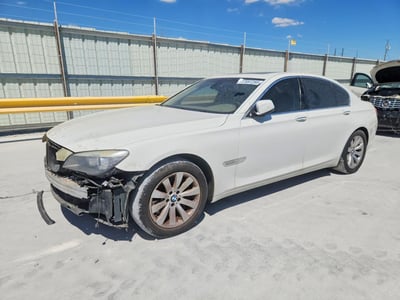 WBAKA83539C****** 2009 BMW 7 Series