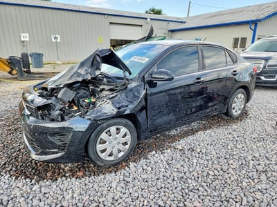 3KPA24AD0ME****** 2021 Kia Rio