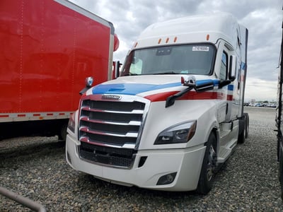 3AKJHHDR0PS****** 2023 Freightliner Cascadia 126