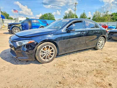 WDD3G4FB5KW****** 2019 Mercedes-Benz A-Class