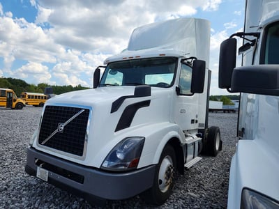 4V4N39TG9HN****** 2017 Volvo VNL