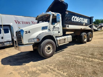 1M2GR2GC4PM****** 2023 Mack Granite