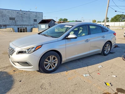 5NPE24AF4HH****** 2017 Hyundai Sonata