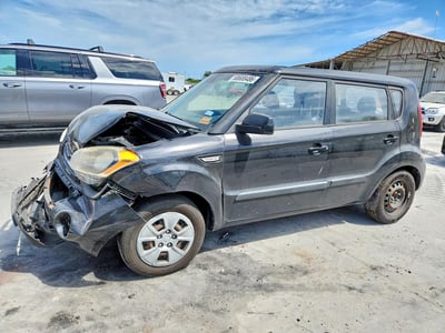KNDJT2A56D7****** 2013 Kia Soul