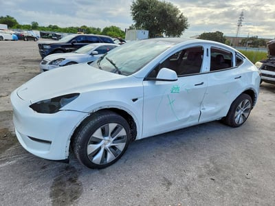 7SAYGDEE1PA****** 2023 Tesla Model Y