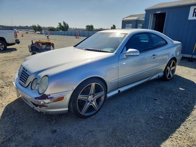 WDBLJ74G62T****** 2002 Mercedes-Benz CLK-Class