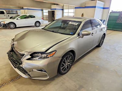 58ABK1GG7JU****** 2018 Lexus ES
