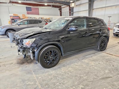 JA4AR3AU8HZ****** 2017 Mitsubishi Outlander