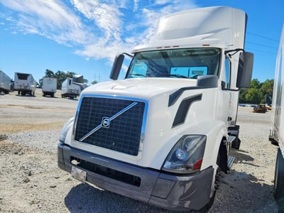 4V4N39TGXJN****** 2018 Volvo VNL