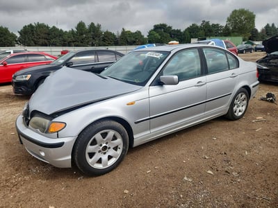 WBAEU33474P****** 2004 BMW 3 Series