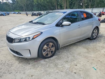 3KPFK4A77JE****** 2018 Kia Forte