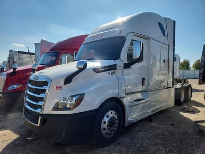 3AKJHHDR8MS****** 2021 Freightliner Cascadia 126